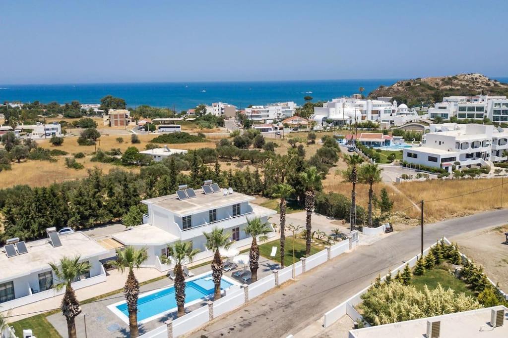 Rosie'S Studios 4 Faliraki Exterior foto
