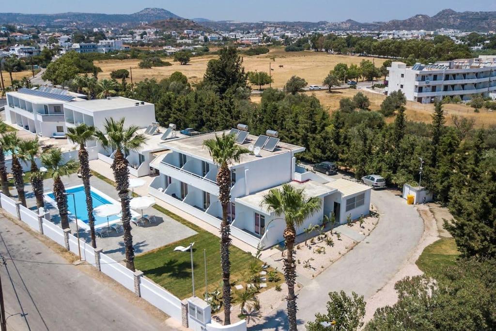 Rosie'S Studios 4 Faliraki Exterior foto